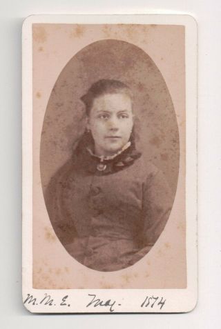 Vintage Cdv Photo Initaled M.  M.  E.  1874 Young Girl Leavitt & Co.  Newport R.  I.