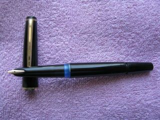 Vintage Montblanc 32 fountain pen for repair 2