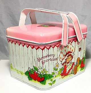 Strawberry Shortcake Picnic Basket Tin Lunch Box 1982 American Greetings Corp