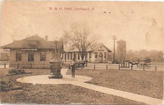 Loveland,  Cincinnati,  Oh: 1910: View Of The B&o Railroad Depot With Wagons