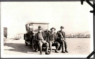 Vintage Photograph 1920 - 30s Mens Fashion Car/auto Duck Hunting Shotgun/gun Photo