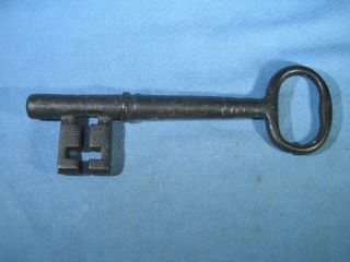 Vintage Large 7 - 1/2 " Solid Cast Iron Decorative Skeleton Key