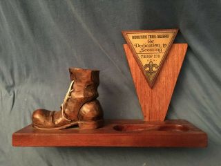 Mid - Century Walnut Boy Scout Trail Award Bsa Scouting Troop Trophy Wooden Boot