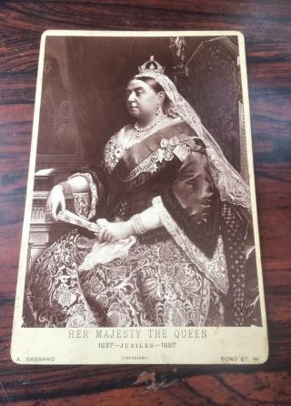 Queen Victoria Jubilee Album Photo Cabinet Card C1887