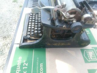 Antique FOX Understrike Typewriter Co.  No.  3 2