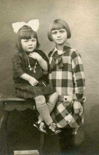 Vt613 Vtg Photo Two Girls Big Bow Plaid Knee Socks,  Embossed Card C Early 1900 