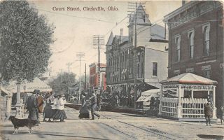 F37/ Circleville Pickaway County Ohio Postcard C1910 Court Street Stores Crowd 1