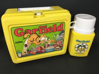 Vintage 1978 Garfield & Friends Thermos Lunch Box Yellow Pail W/ Drink Thermos
