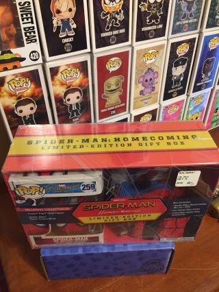 Funko Pop Marvel Walmart Exclusive Spider - Man Homecoming 259 Gift Box 5