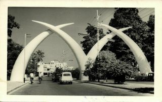 Kenya,  Mombasa,  Giant Tusks,  Cars (1953) Rppc Postcard