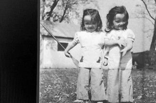 2 Vintage 1940 ' s Photo Negs of Cute Identical Twins Little Girls 3yo with Mother 2