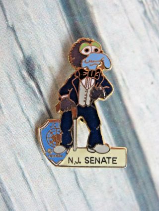 Jersey Jaycees Senate 1981 Henson Gonzo Muppet Blue Suit Enamel Lapel Pin