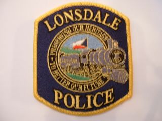 Lonsdale Police Obsolete Cloth Shoulder Patch Minnesota Usa