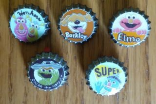 5 Sesame Street Bottle Cap Pins Barkley,  Oscar,  Elmo,  Honkers,  Grover