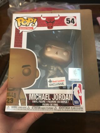 Exclusive - Funko Pop Chicago Bulls: Michael Jordan Footlocker
