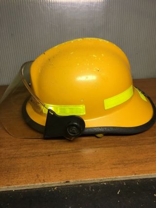 Chieftain Structural Fire Fireman Helmet Model 911 - Yellow Fireman’s Helmet