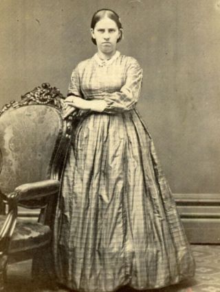 Civil War Cdv Young Lady By Peirce Of Saratoga Springs York With Rev Stamp