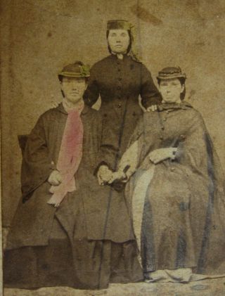 Antique Cw Era Cdv Photo 3 Fashionable Young Women In Lovely Outfits Oneida Ny