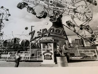 Vintage Zipper Amusement Park Ride Deggeller Carnival Magic Midway 8x10 Photo