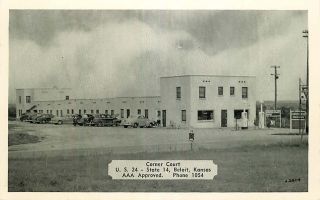 Roadside Postcard Corner Court & Gas Station,  Beloit,  Kansas - Circa 1940s