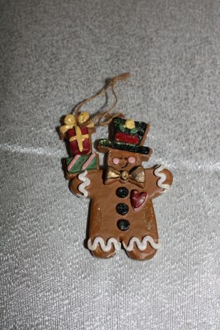 Kurt Adler Snow Town Snowtown Village Gingerbread Junction Man With Presents
