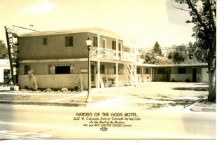 Garden Of Gods Motel - Roadside - Colorado Springs - Rppc - Vintage Real Photo Postcard