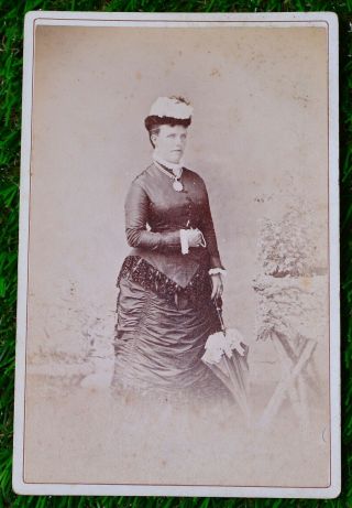 Victorian Carte De Visite Cdv: Elegant Lady With Umbrella : Downie Folkestone.