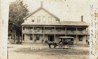 Bristol,  Vt Rppc Horse - Drawn Carriage In Front Of The Bristol House 1907