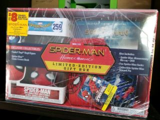 Spider - Man Homecoming Limited Edition Gift Box Walmart Exclusive Sock M