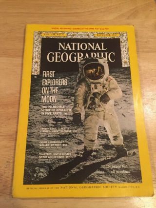December 1969 National Geographic " First Explorers On The Moon " With Record