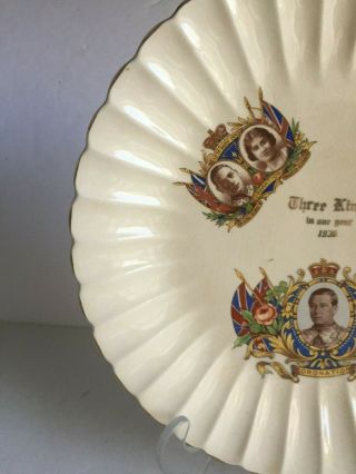SOVEREIGN POTTERS Canada THREE KINGS IN ONE YEAR Commemorative Plate 9 7/8 