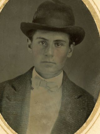 Ninth Plate Tintype In Cdv Handsome Young Man By Gordon Of Butler Indiana