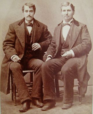 Antique Cdv Photo Portrait Of 2 Handsome Dapper Seated Young Men Dayton Ohio