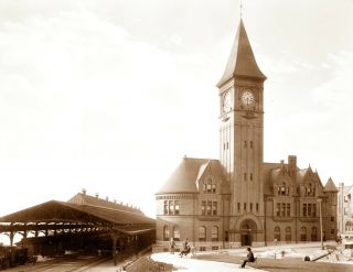 1898 Chicago Northwestern Ry Station,  Milw Vintage Photograph 8.  5 " X 11 " Reprint