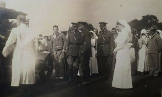 1916 B/w Photograph.  King George V Visiting Horton Hospital (wwi Troops),  Epsom