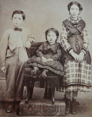 Antique Civil War Era Cdv Photo Lovely Children By Pc Huffman & Lady Waukon Iowa