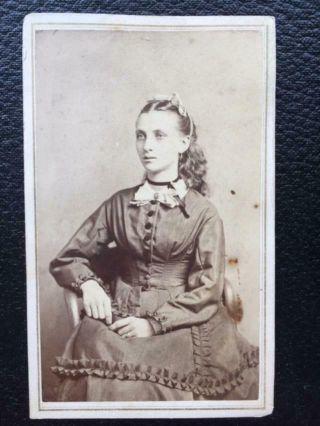 Antique 1800s Civil War Era Cdv Photo Young Woman