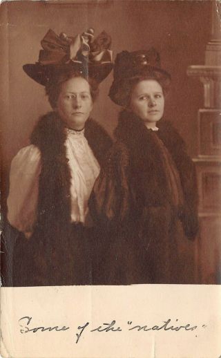 Monmouth Il Carrie & Lena Colthurst Ladies In Hats Some Of " Natives " 1908 Rppc