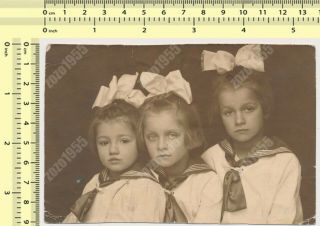 Three Girls,  Kids Children Portrait Vintage Old Photo Snapshot