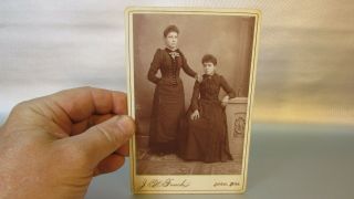 Cabinet Card Photo Photograph - Two Sisters - Jordan Minnesota - J H Fouch