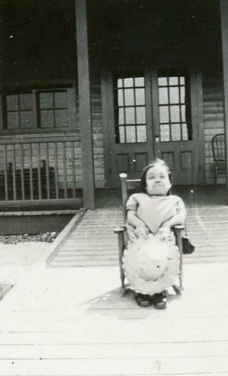 Kj126 Vtg Photo Rare,  She Was Born A Midget,  Double Doors C Early 1900 