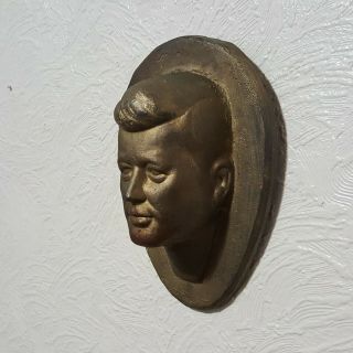 Vintage J.  F.  K.  JOHN F.  KENNEDY Cast Iron Wall Hanging Bust 6 7/8 