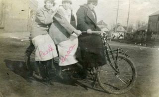 Zz06 Vtg Photo Three Women On A Bicycle C Early 1900 