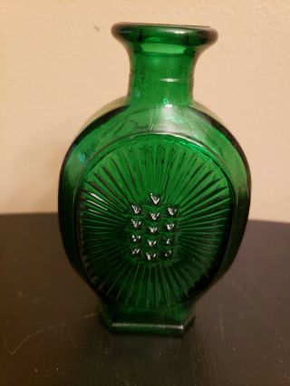 D.  A.  R.  Daughters Of The American Revolution 1979 Green Bottle Farming 2