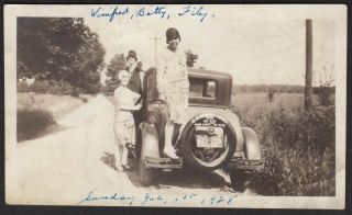 Flapper Era Ladies Pose On Car Ohio License Plate Old/vintage Photo Snapshot - Q31