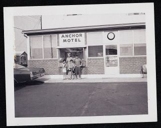 Vintage Antique Photograph Family Standing In Front Of Anchor Motel