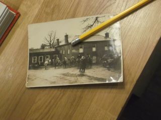VINTAGE PHOTO OF THE FOUR BURROWS HUNT IN CORNWALL WITH HORSES AND RIDERS AT PUB 2