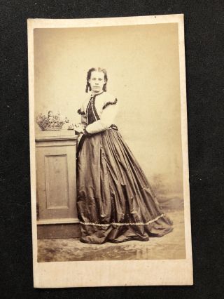 Victorian Carte De Visite Cdv: Young Lady: Bullock & Sons: Coventry