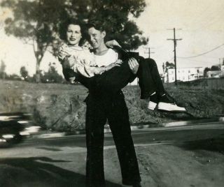 Ab680 Vtg Photo Man Carrying His Love,  Woman C 1940 