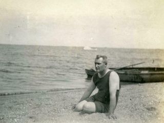 Zz82 Vtg Photo Man In Swim Suit On Beach,  Row Boat C Early 1900 